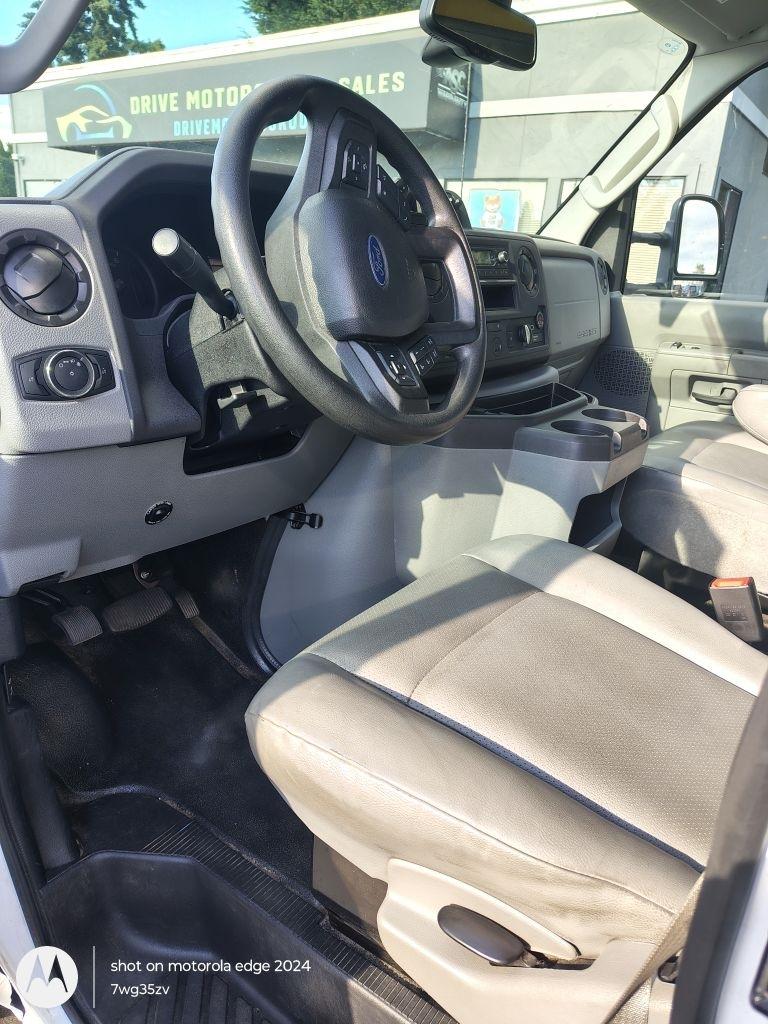 Ford Econoline  2023