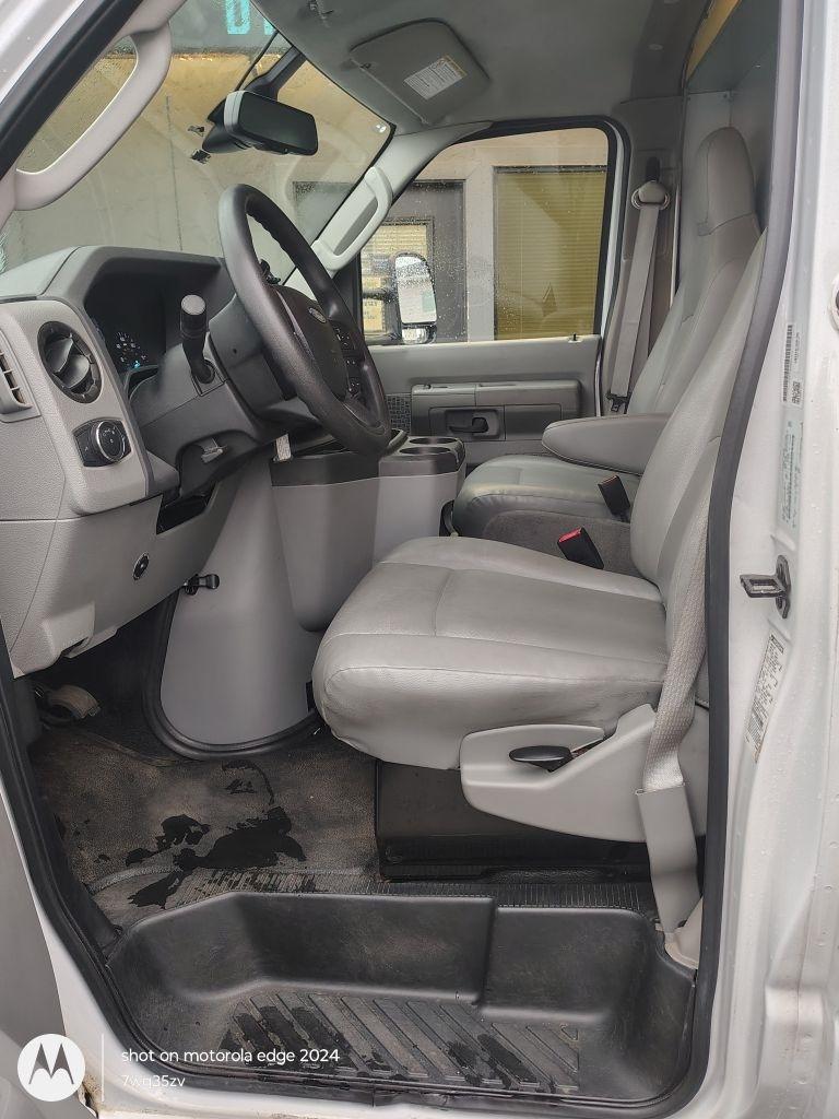 Ford Econoline  2023