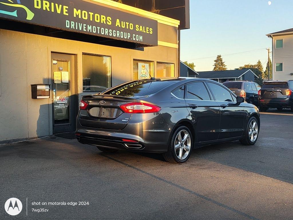Ford Fusion  2016
