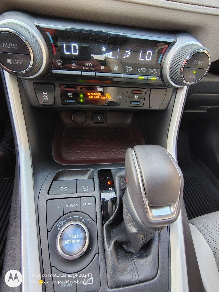 Toyota RAV4  2022