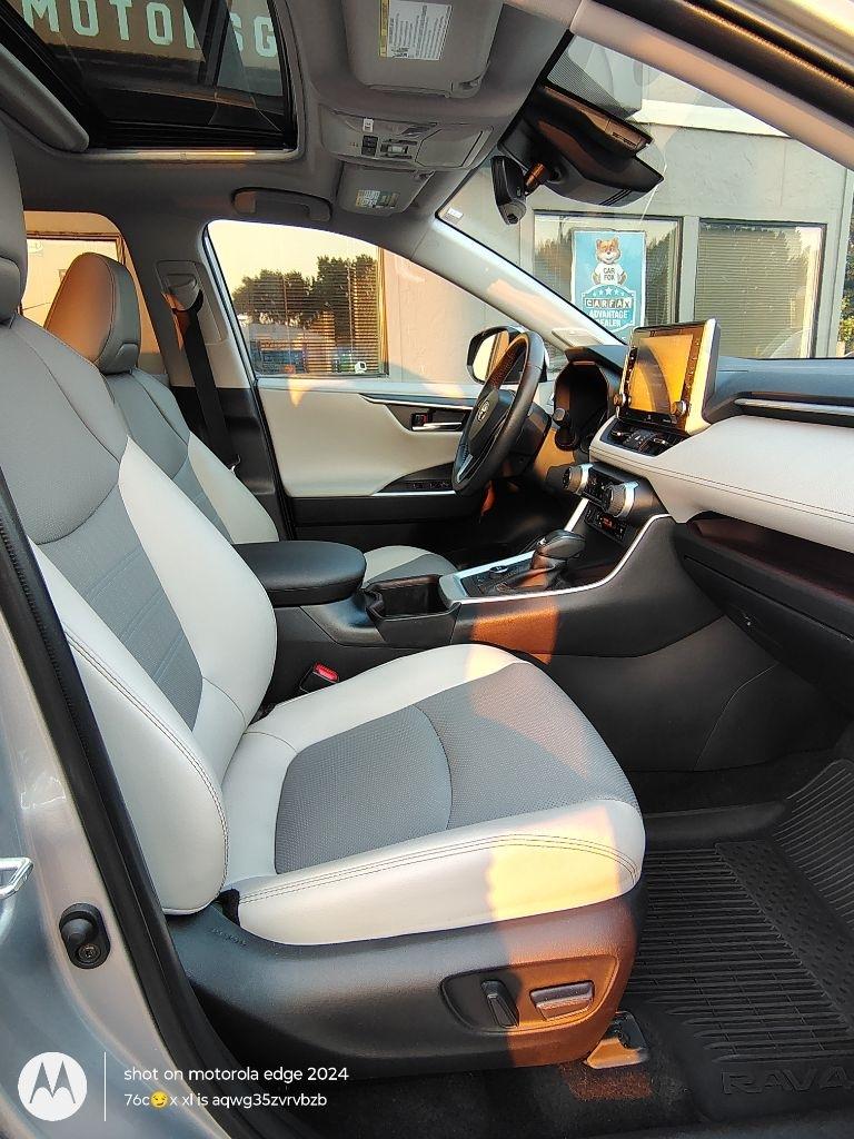 Toyota RAV4  2022