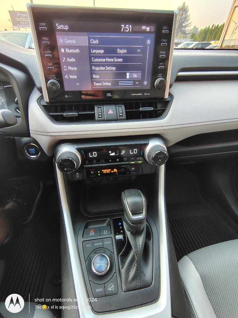 Toyota RAV4  2022