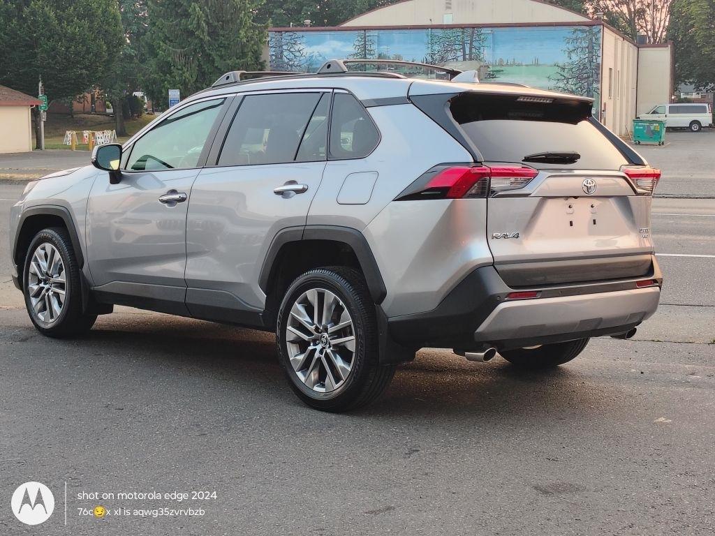 Toyota RAV4  2022