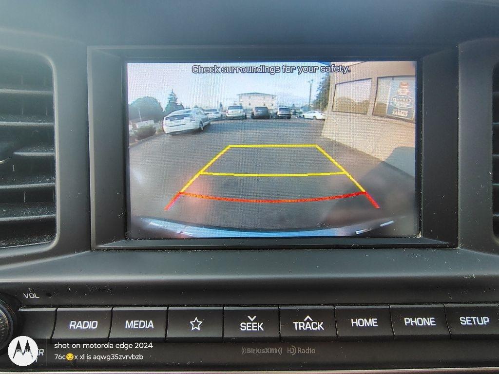 Hyundai Elantra  2019