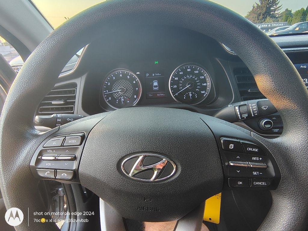 Hyundai Elantra  2019
