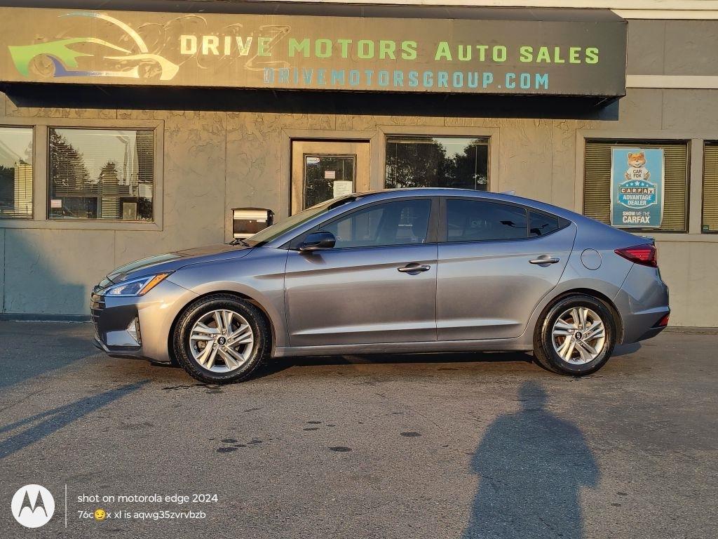 Hyundai Elantra  2019