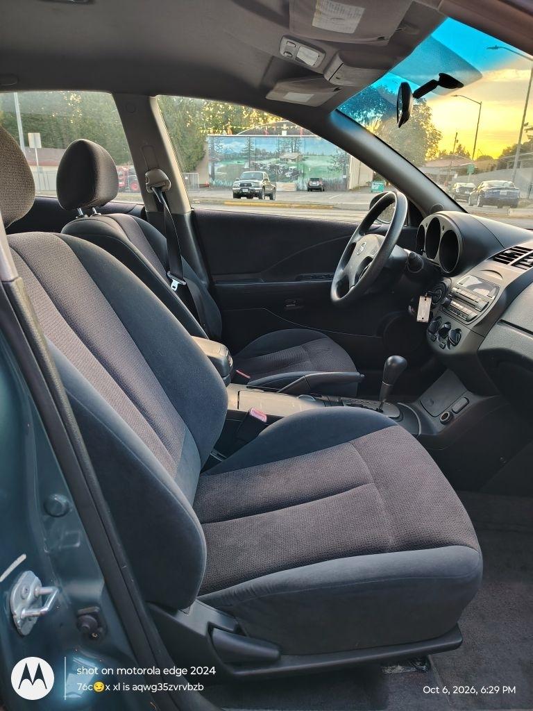 Nissan Altima  2002