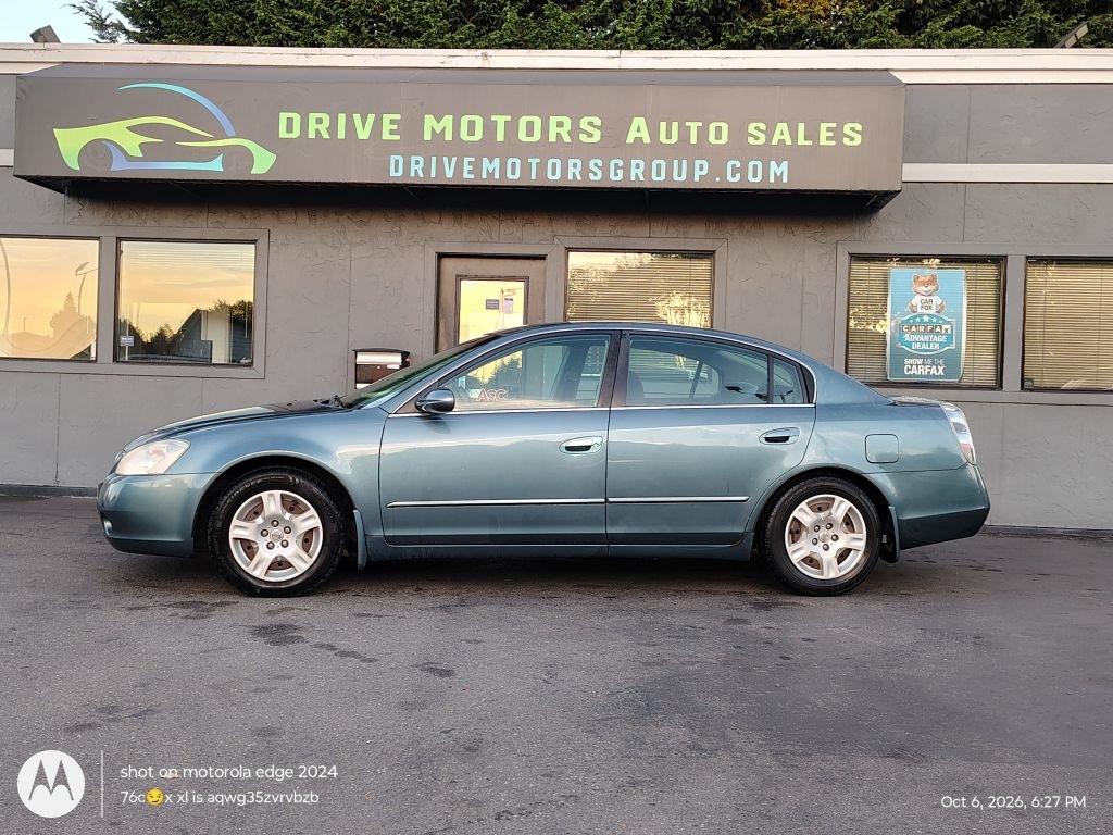 Nissan Altima  2002
