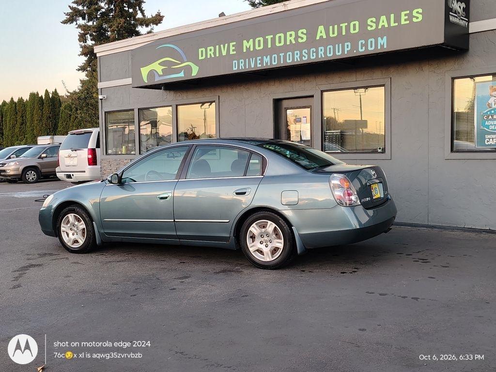 Nissan Altima  2002