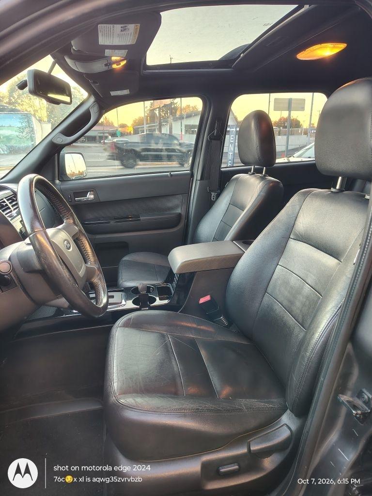 Ford Escape  2009