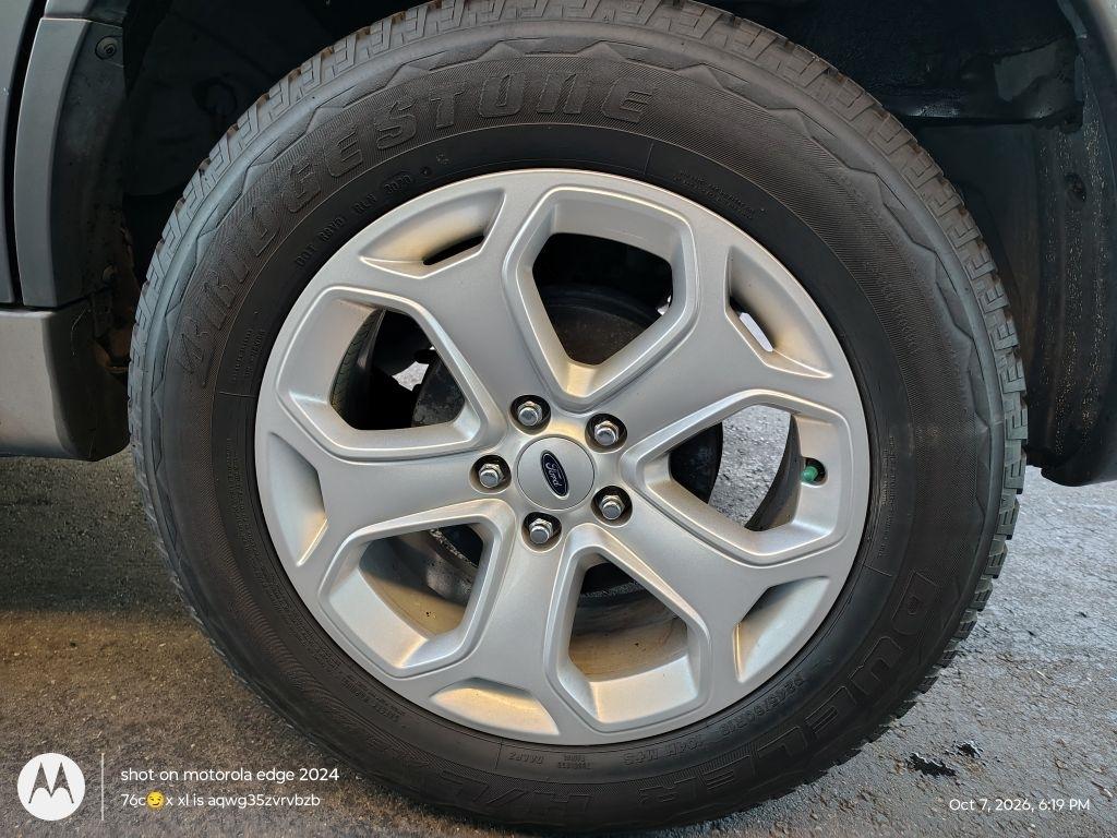 Ford Escape  2009