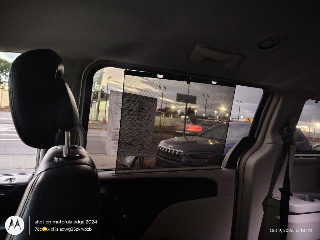 Chrysler Town & Country  2011