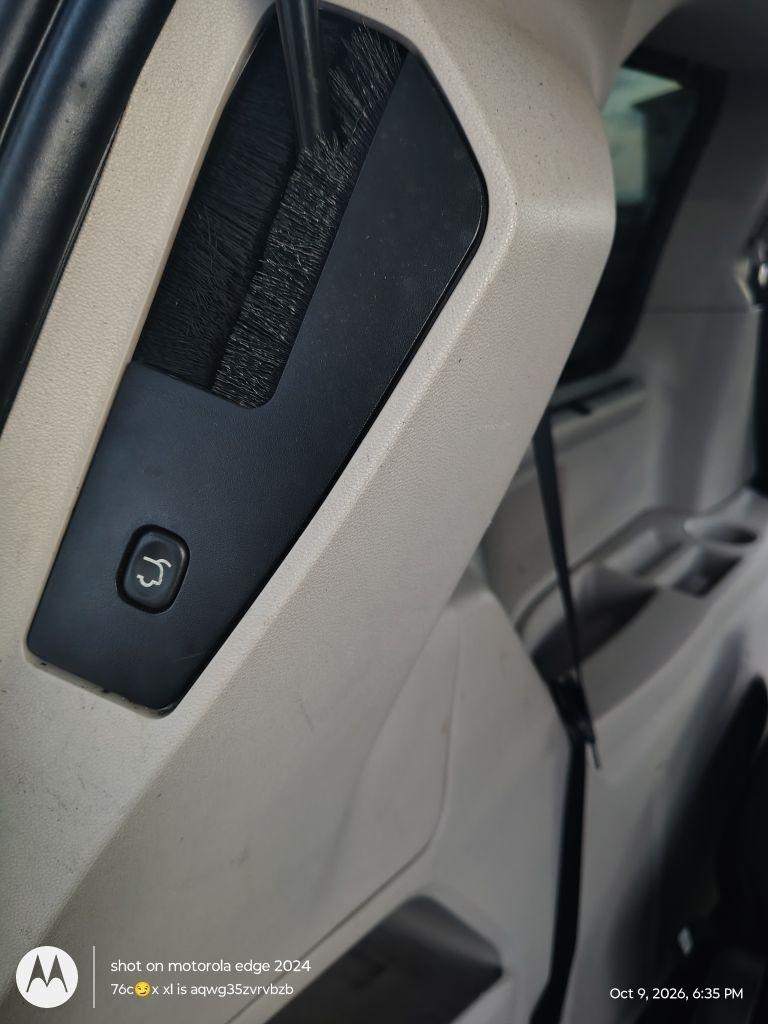 Chrysler Town & Country  2011
