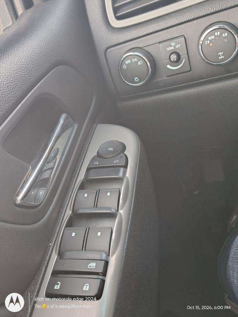 Chevrolet Tahoe  2011