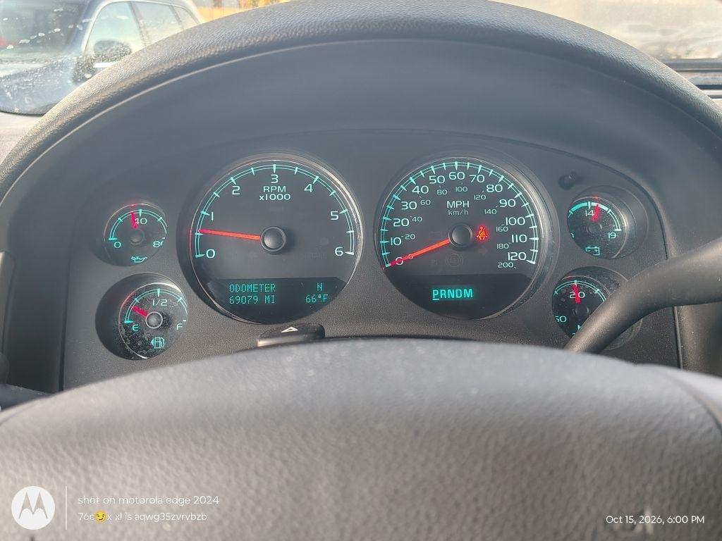 Chevrolet Tahoe  2011