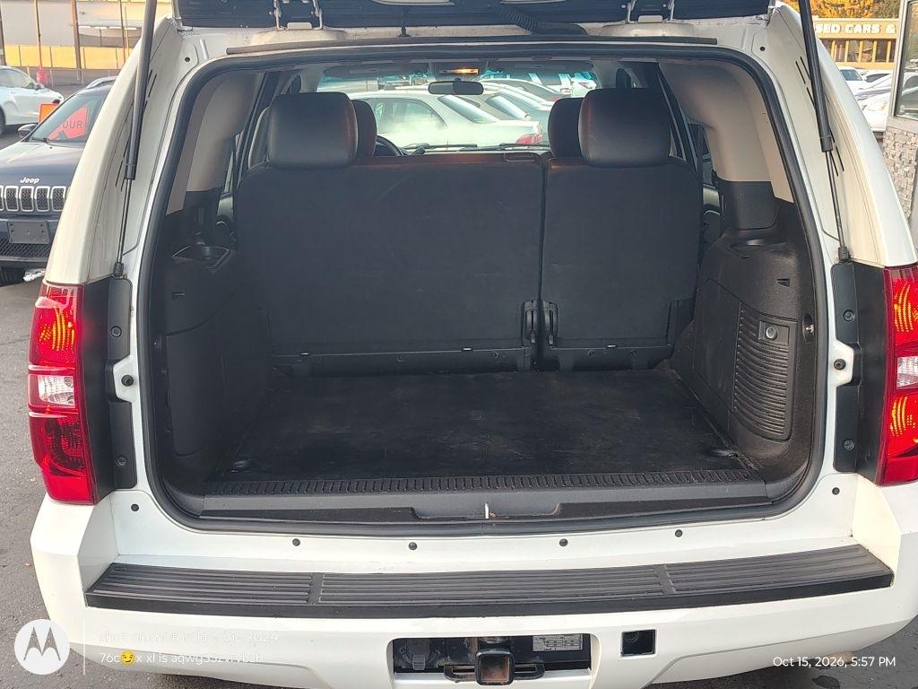 Chevrolet Tahoe  2011
