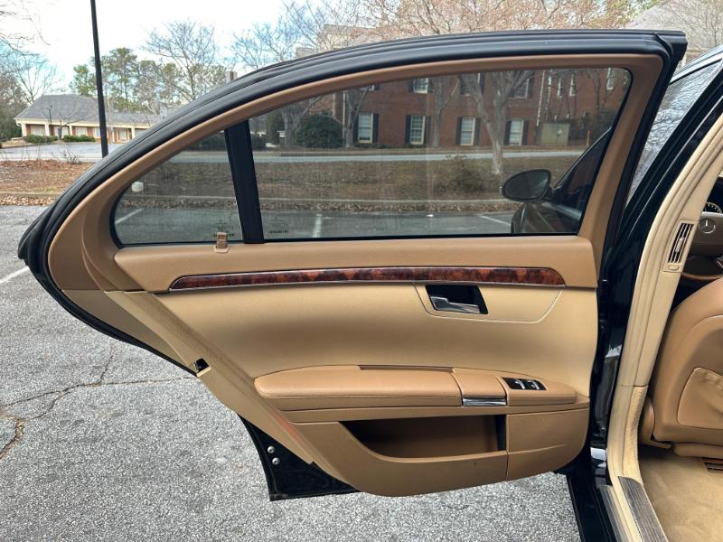 Mercedes-Benz S-Class S550 4MATIC 2009
