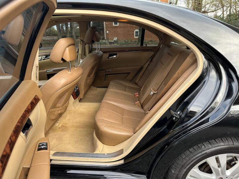 Mercedes-Benz S-Class S550 4MATIC 2009