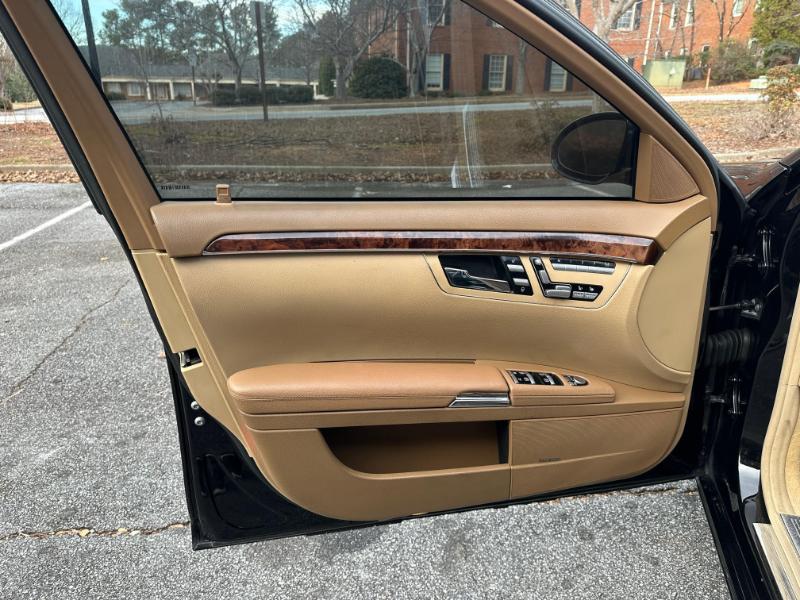 Mercedes-Benz S-Class S550 4MATIC 2009
