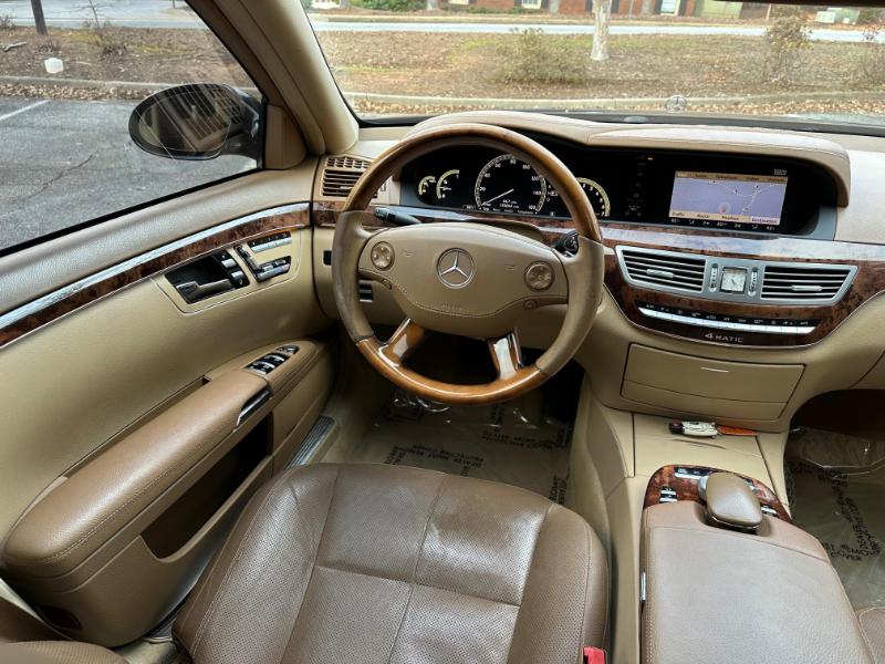 Mercedes-Benz S-Class S550 4MATIC 2009