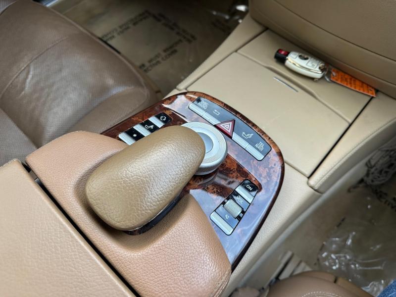 Mercedes-Benz S-Class S550 4MATIC 2009