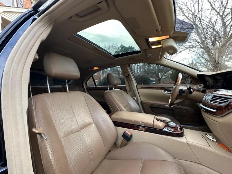 Mercedes-Benz S-Class S550 4MATIC 2009