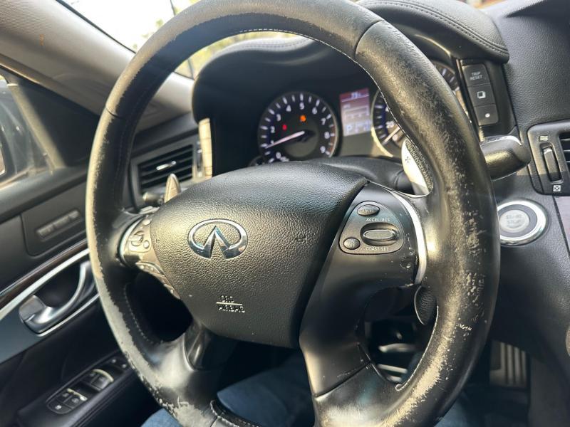 Infiniti M M37 2011