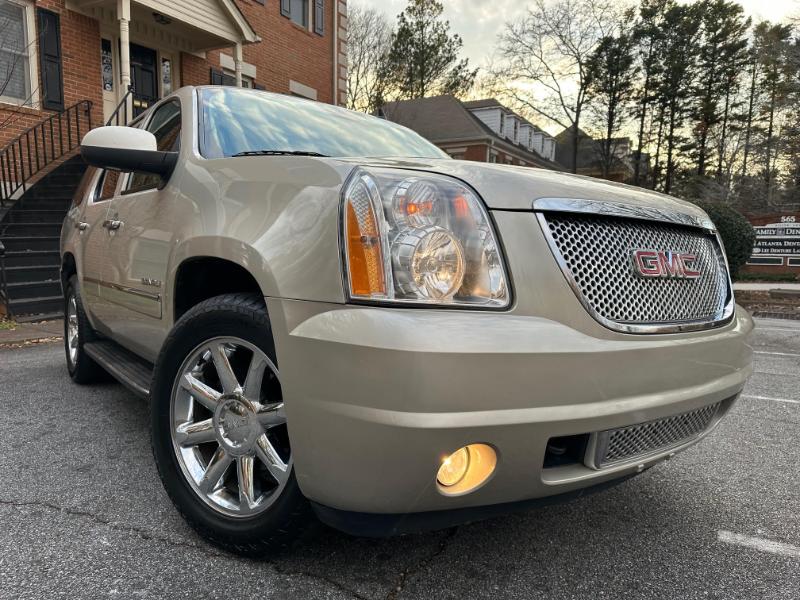 GMC Yukon Denali 2WD 2013