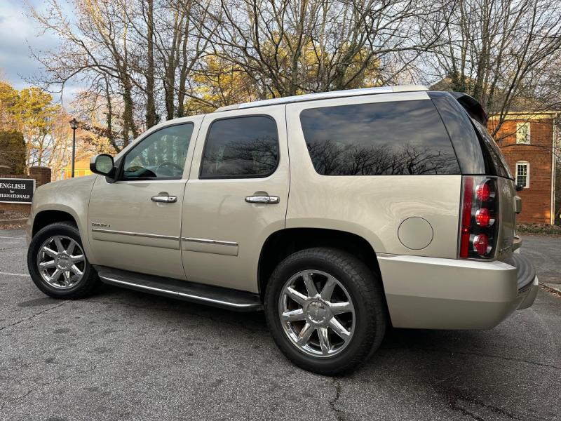 GMC Yukon Denali 2WD 2013