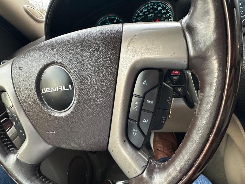 GMC Yukon Denali 2WD 2013