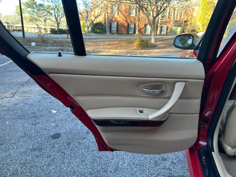 BMW 3-Series 328i 2011