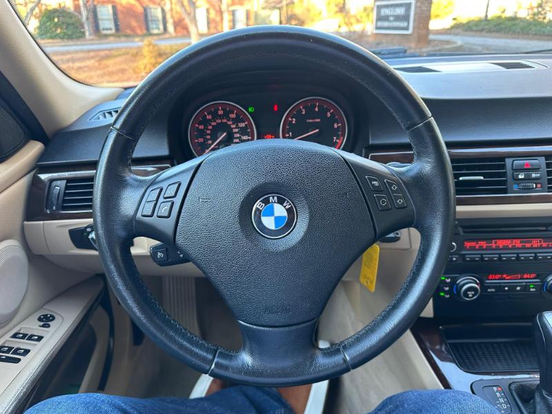 BMW 3-Series 328i 2011