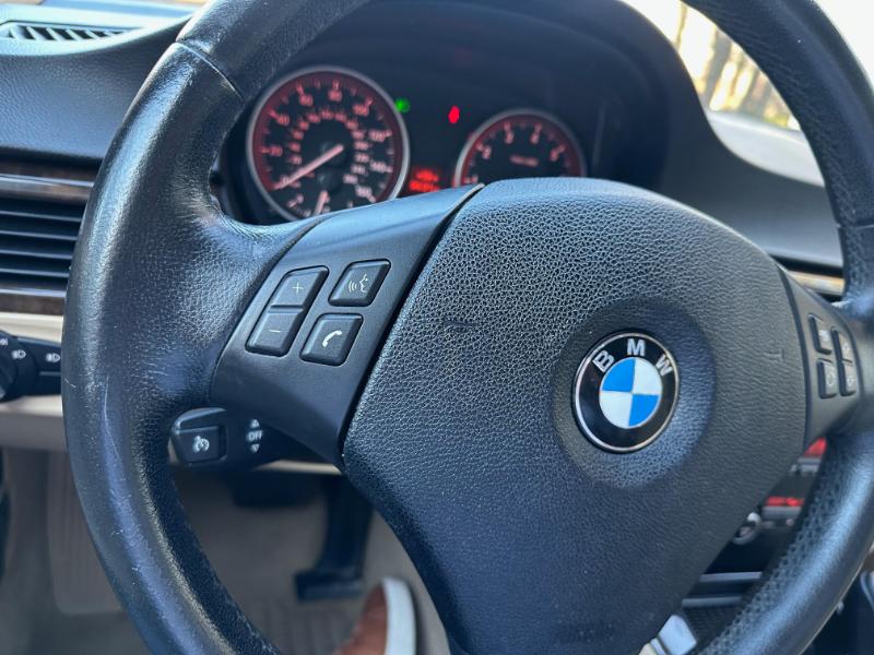 BMW 3-Series 328i 2011