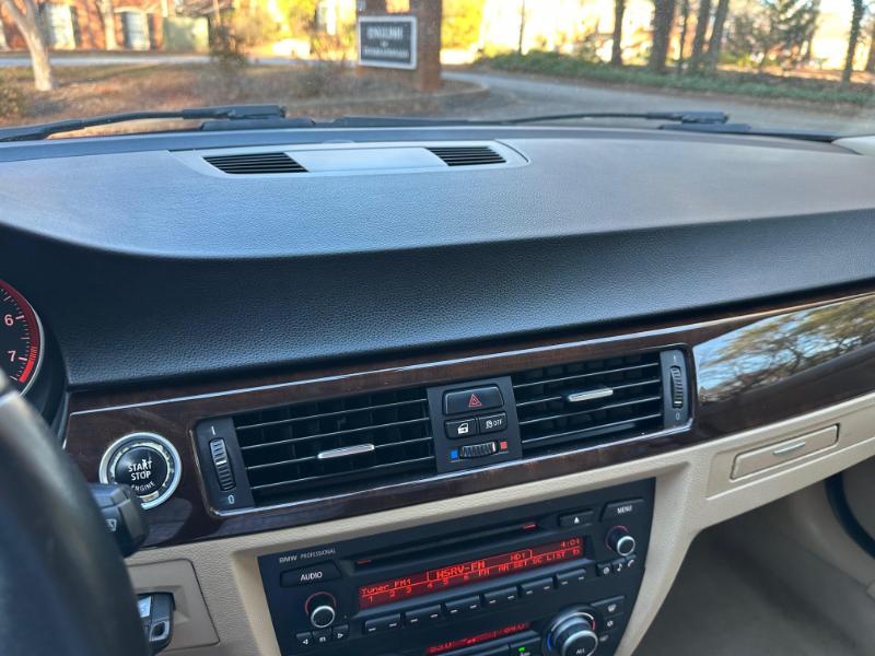 BMW 3-Series 328i 2011