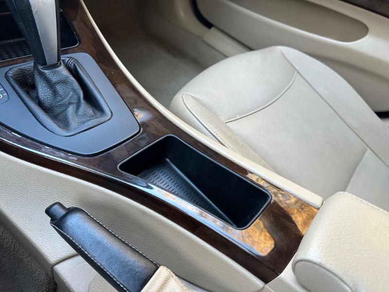 BMW 3-Series 328i 2011