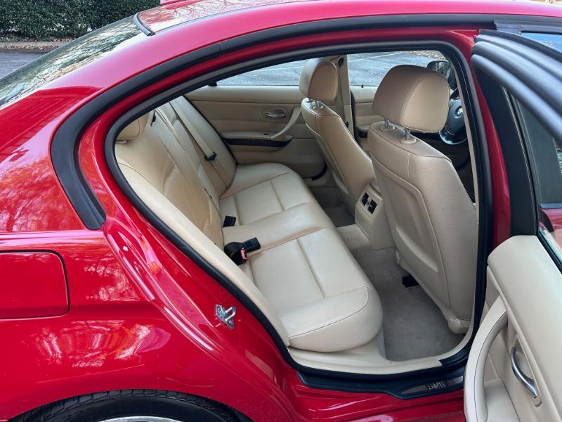 BMW 3-Series 328i 2011