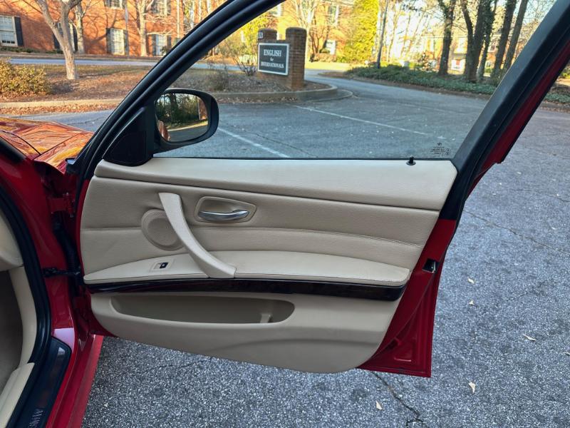 BMW 3-Series 328i 2011