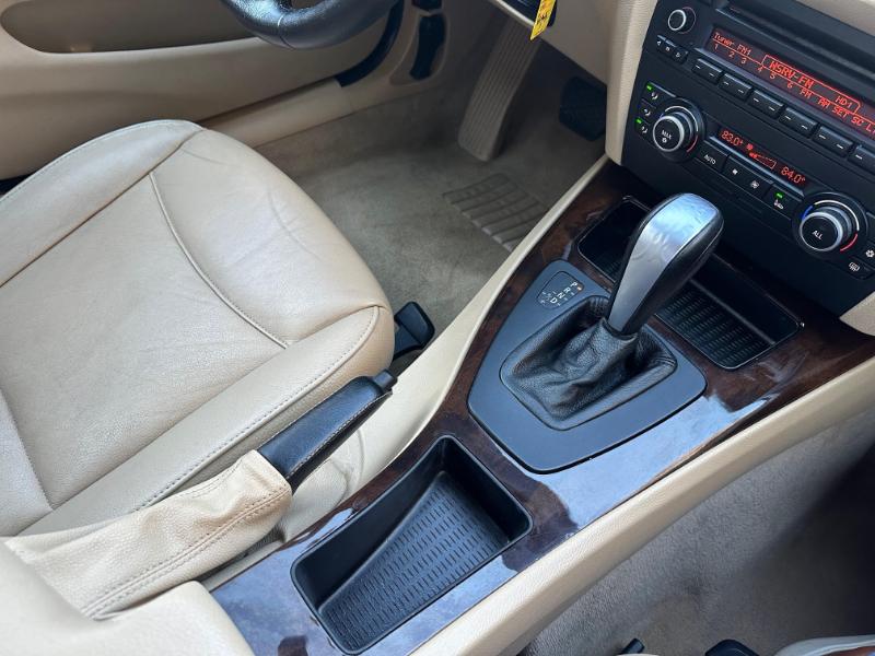 BMW 3-Series 328i 2011