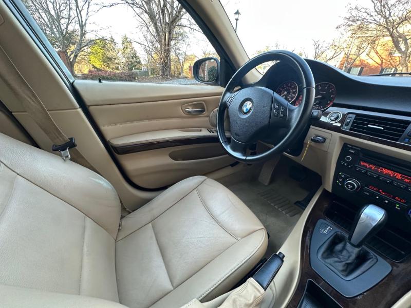 BMW 3-Series 328i 2011
