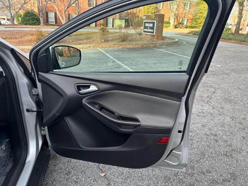 Ford Focus SE Hatch 2014