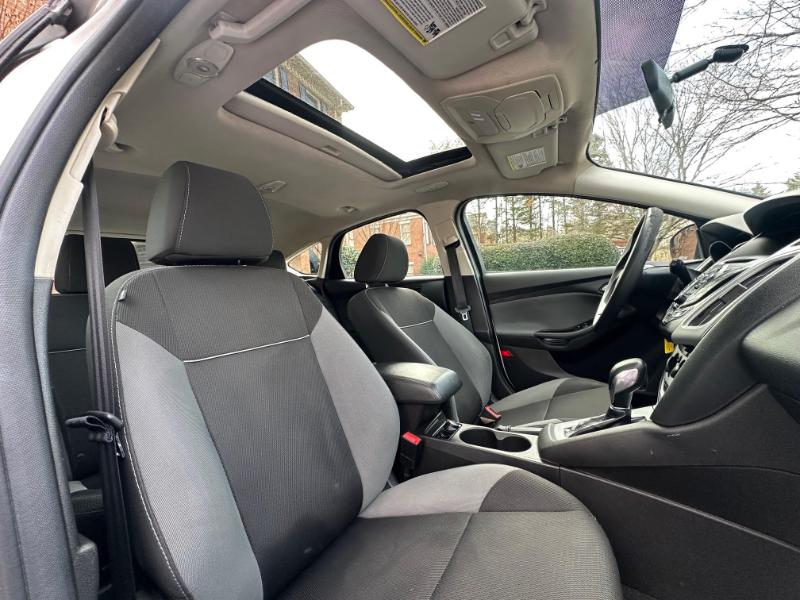 Ford Focus SE Hatch 2014