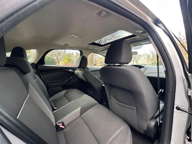 Ford Focus SE Hatch 2014