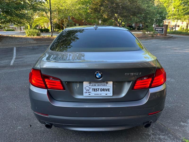 BMW 5-Series 535xi 2011