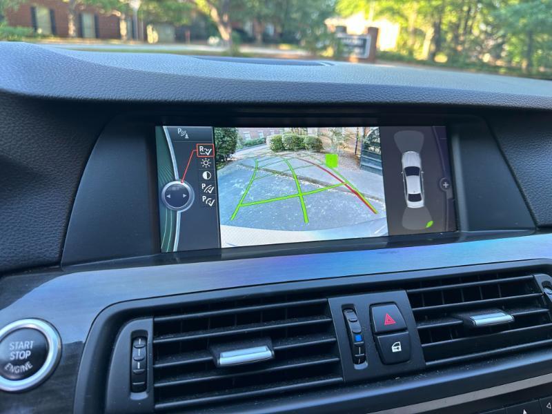 BMW 5-Series 535xi 2011