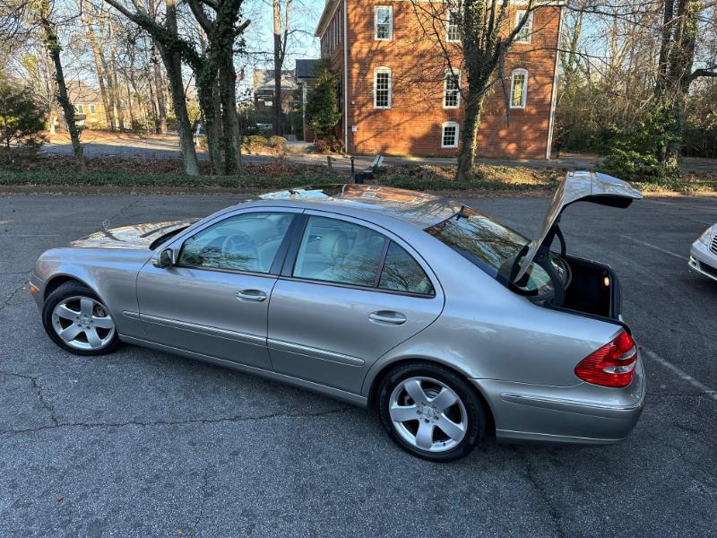 Mercedes-Benz E-Class E500 2006