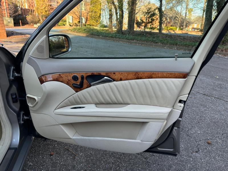 Mercedes-Benz E-Class E500 2006