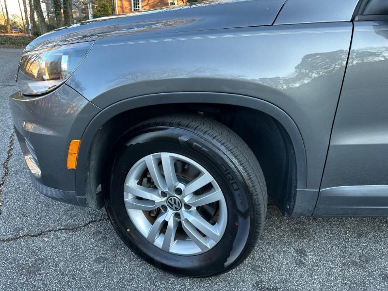 Volkswagen Tiguan SE 2012