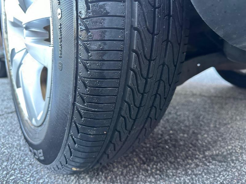 Volkswagen Tiguan SE 2012