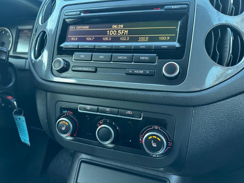 Volkswagen Tiguan SE 2012