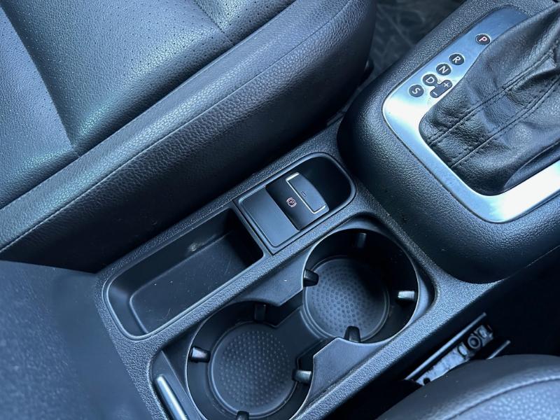 Volkswagen Tiguan SE 2012